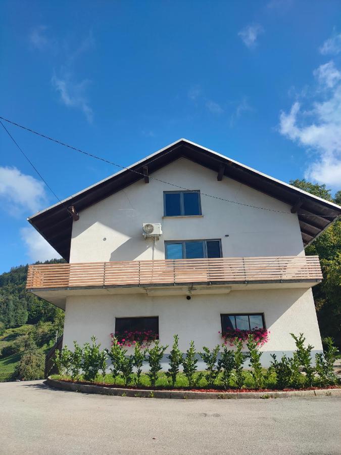 Apartments And Rooms Pri Baslju Cerkno Dış mekan fotoğraf